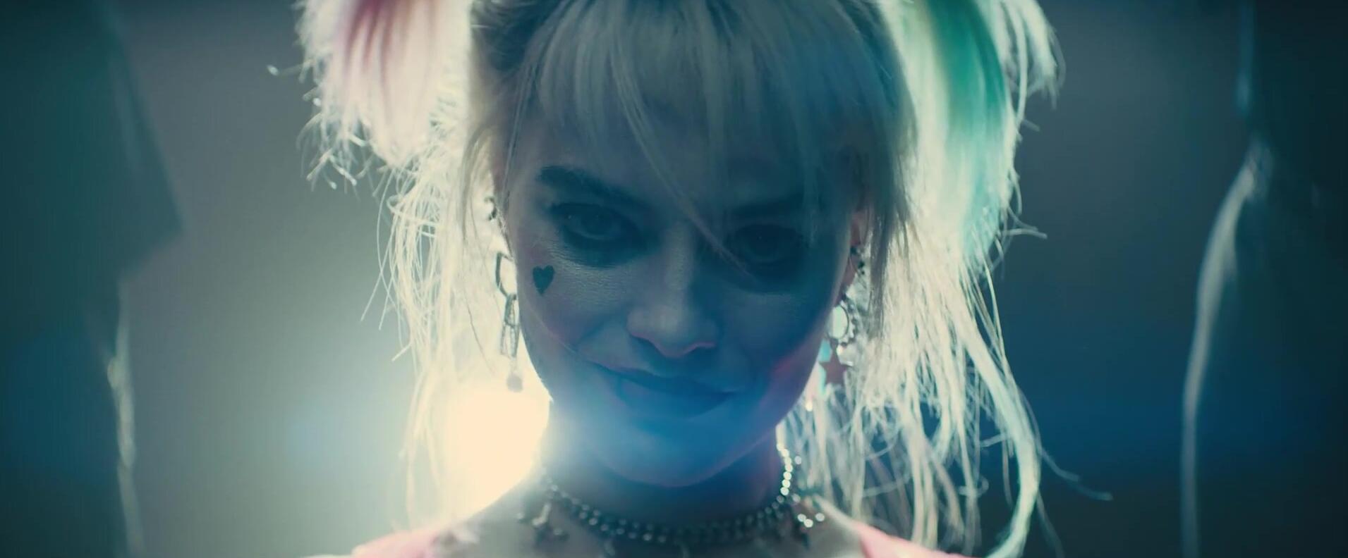 变态女心理医生，因和疯子男友分手后被嘲笑，就策划引爆化工厂