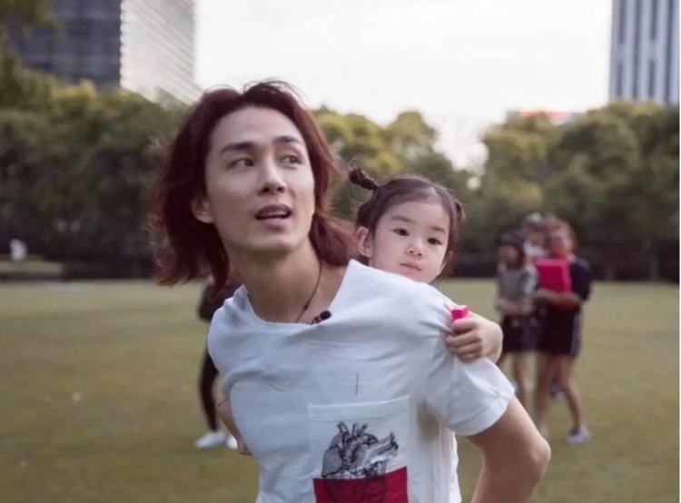 李承铉采访全职奶爸,李承铉当全职奶爸抑郁完整版