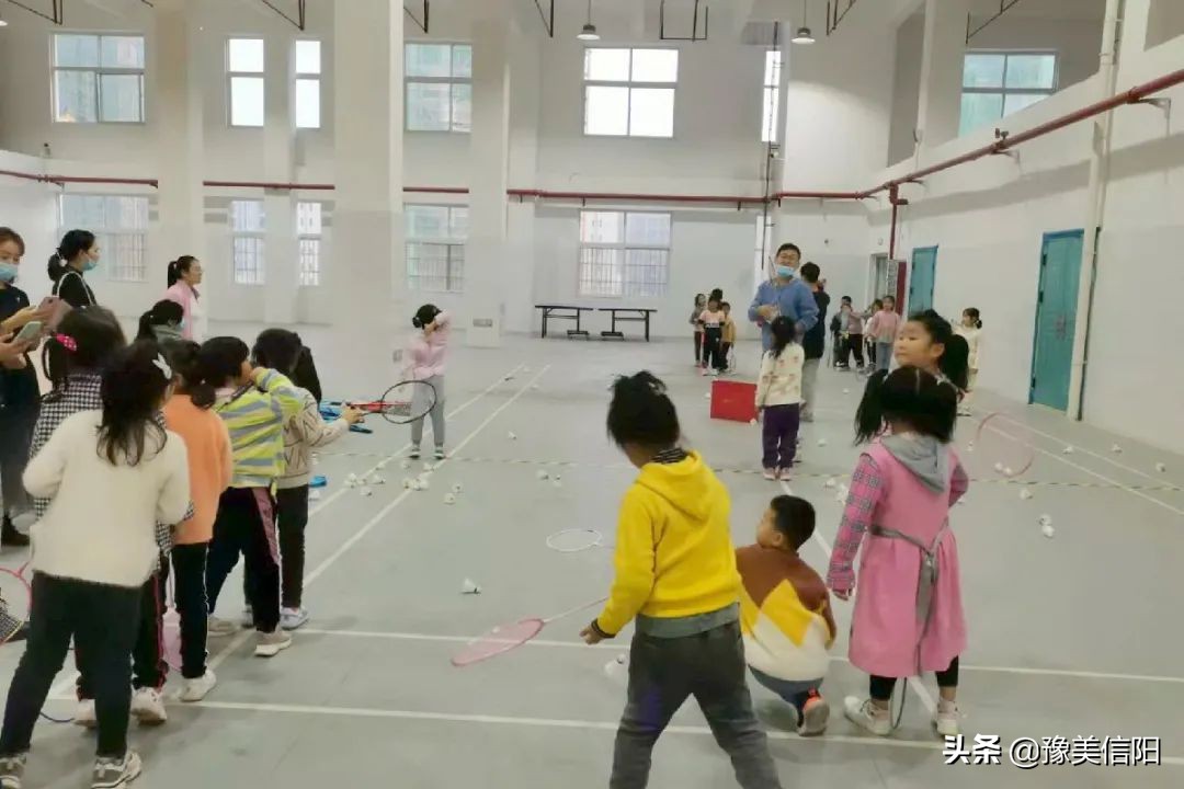 不忘初心同心同行—琵琶山学校第二届家校共同发展委员会成立大会