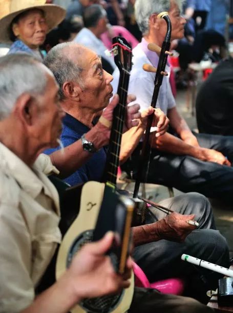 距海南20km有片处女地，比台湾风情比三亚便宜，路过都错过了