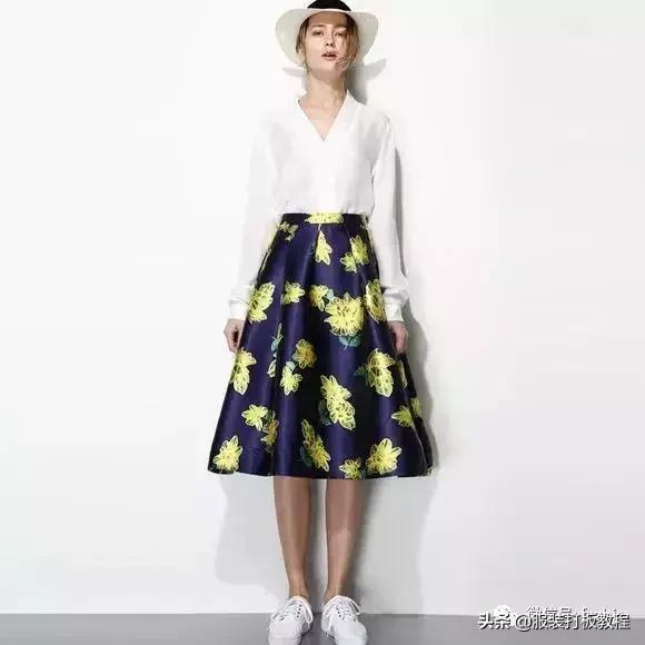 女装连衣裙服装制版,高腰褶皱a字吊带连衣裙女装