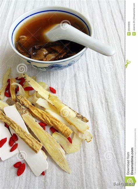 女性绝经期月经有什么变化,中年女人月经总是提早的原因