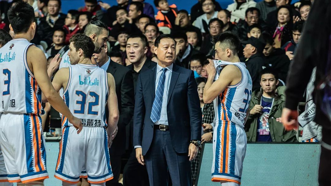 现场看cba去哪里看,现场看cba有多震撼