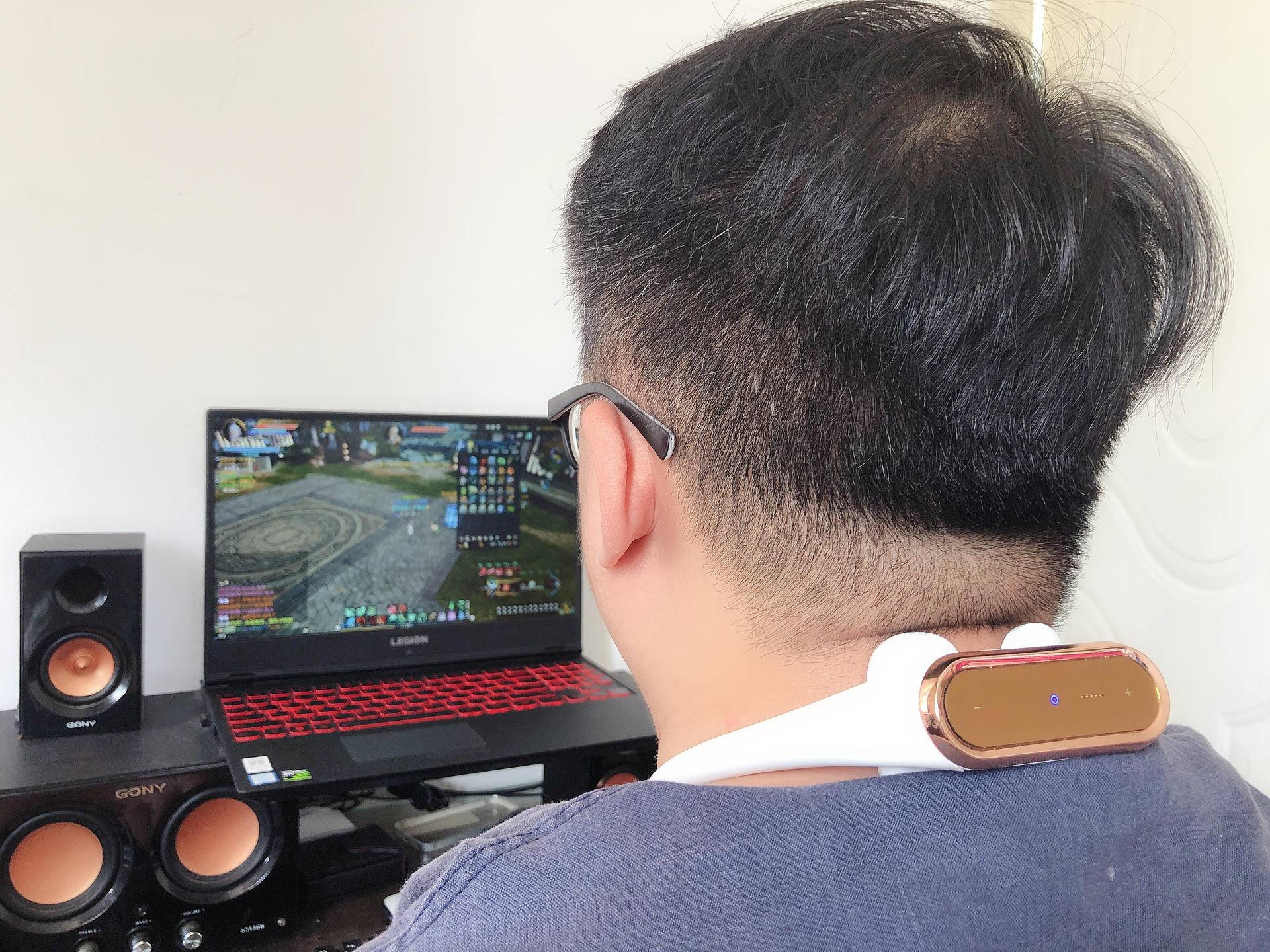 给颈椎来个SPA,越按越轻松——人与物AM2011颈椎按摩器深度测评