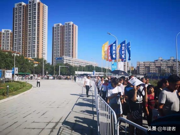 郑州宜家春节人多不,宜家家居人满为患