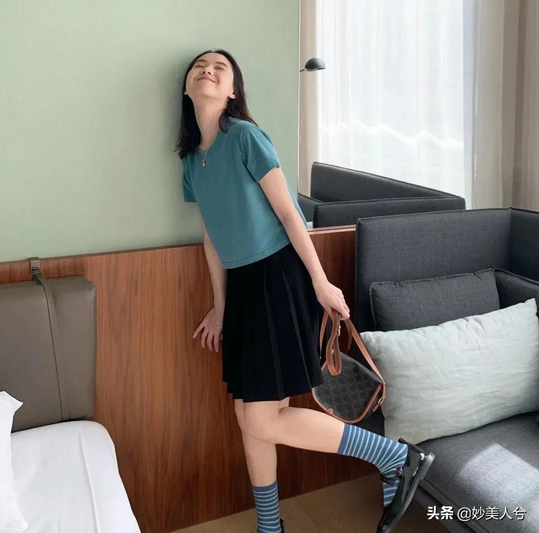 经典半身裙时髦到飞起,优雅迷人的半身裙你值得真正拥有