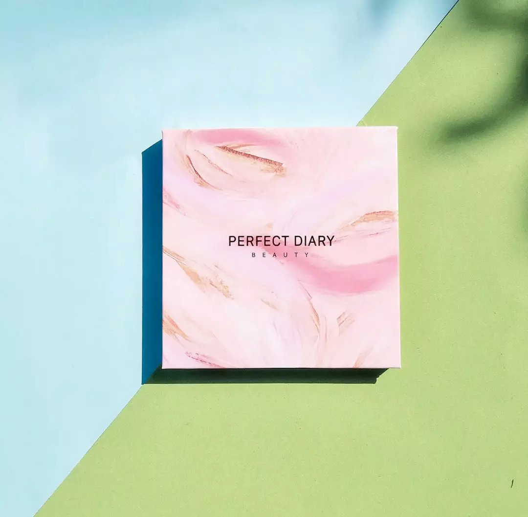 不用代购的平价产品有哪些,超高颜值的国货眼影盘