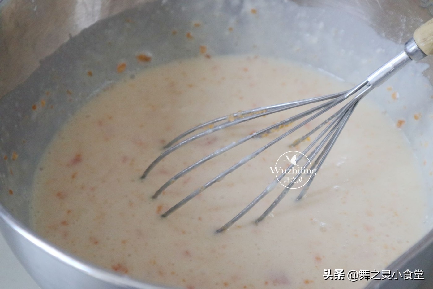 有纯纯的奶香和蛋香的奶黄包,奶黄包真的超好吃