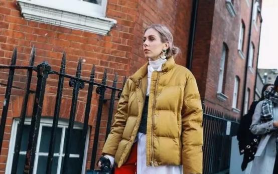 平胸妹子怎么穿好看,平胸妹子怎么穿