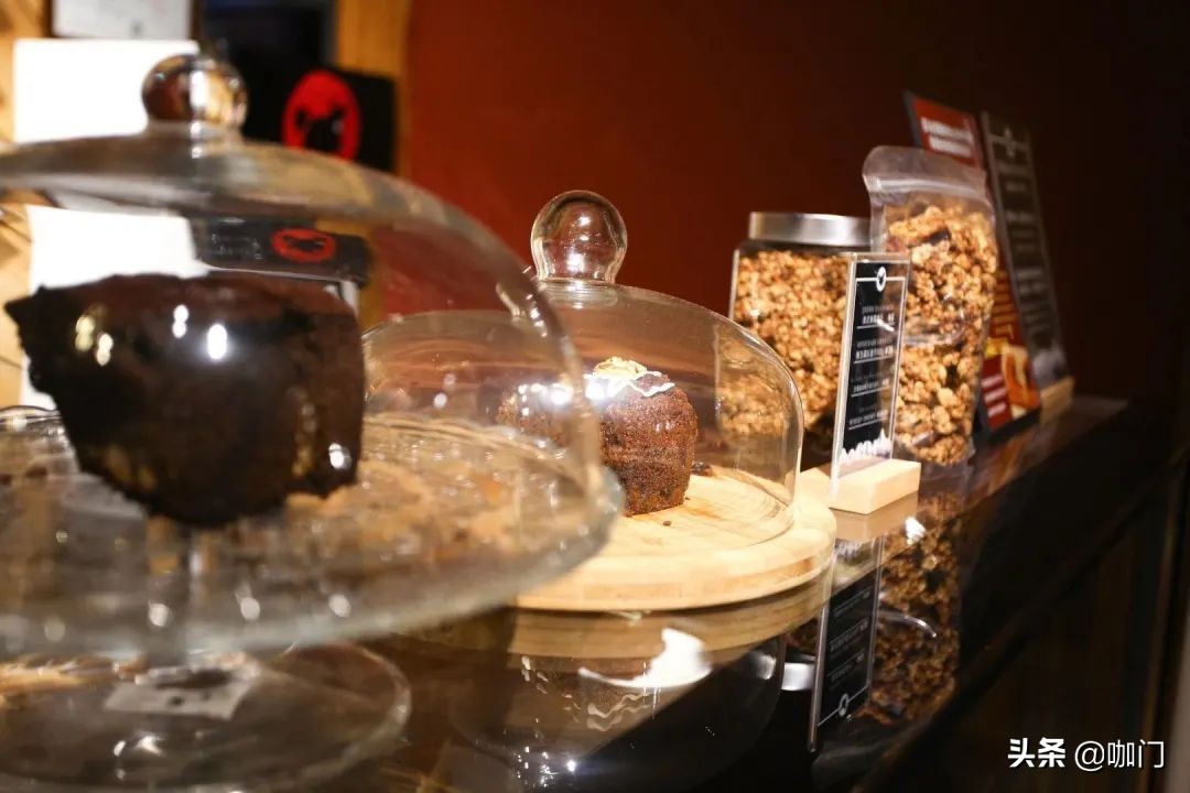 月入近百万！他在海拔4000多米，开火了3家咖啡馆