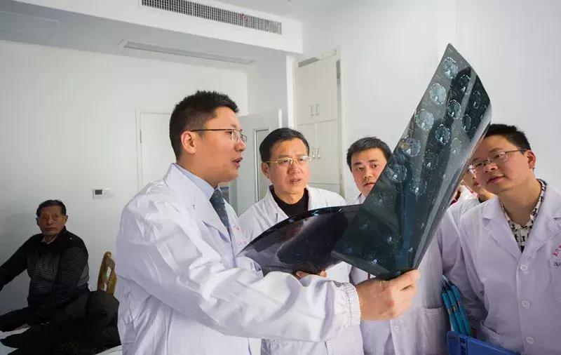 陈小平中科院院士,陈孝平院士名医工作室