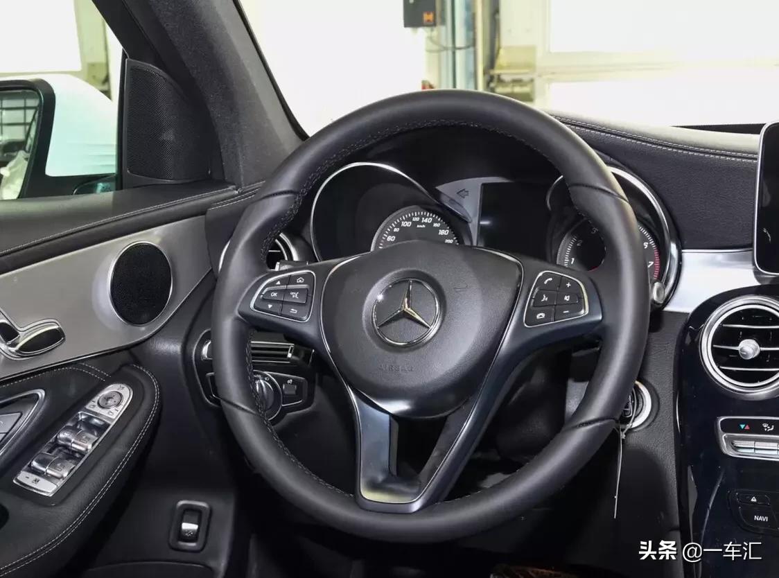 q5lsportback和glcx4glc轿跑suv怎么选,2019款奔驰glc是不是加长了