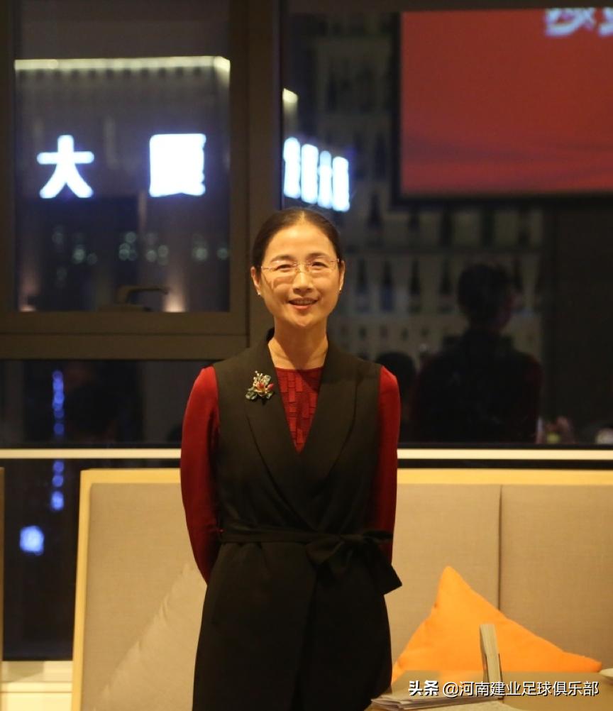 团聚团结为胜利而超越