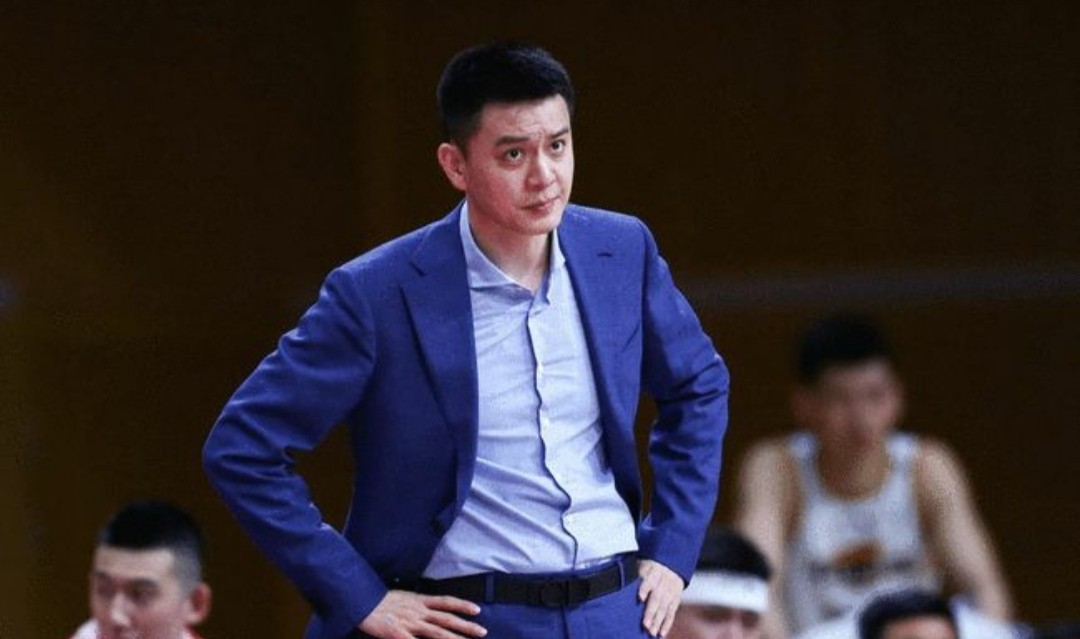 辽篮为什么不换掉西蒙斯,辽篮换帅了吗