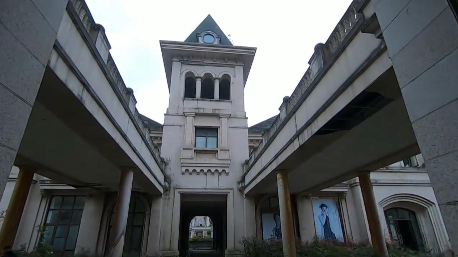 重庆废弃奥特莱斯的原因,探秘重庆废弃别墅