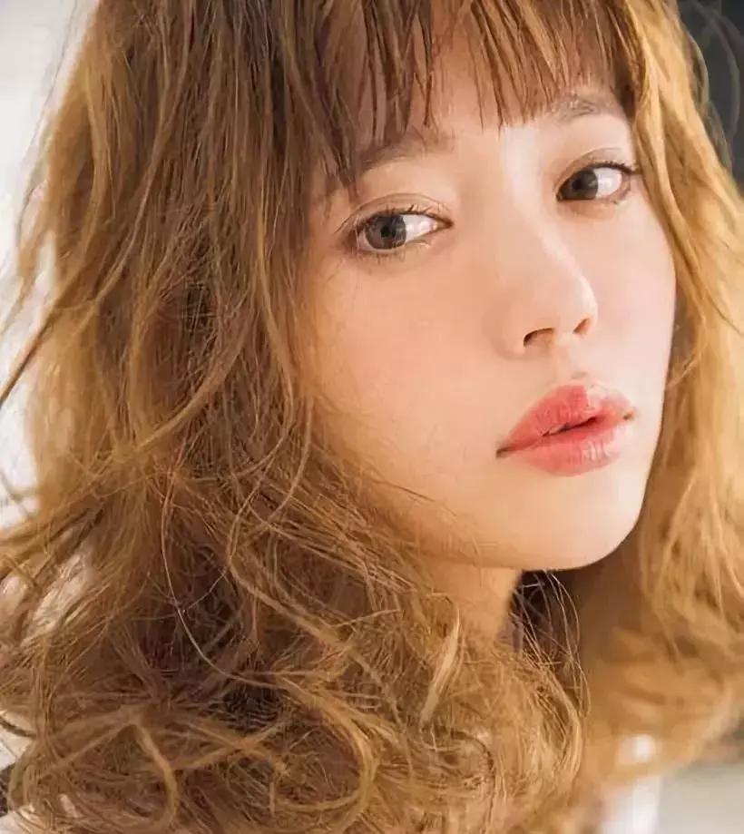 头发有什么办法能不卷,头发一点都不好怎么办