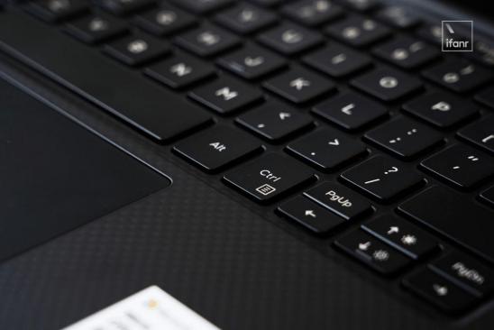 戴尔新xps13电脑上手快速体验,戴尔xps13是否值得买