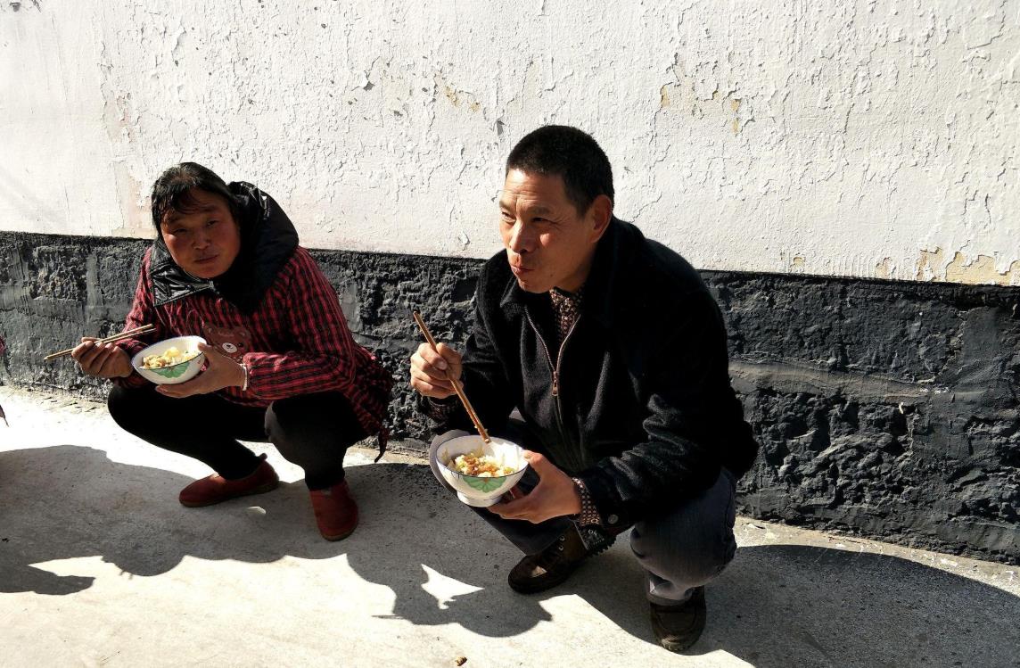 吃饭有残留，真的会找个麻子对象吗？老祖宗这话有何用意？