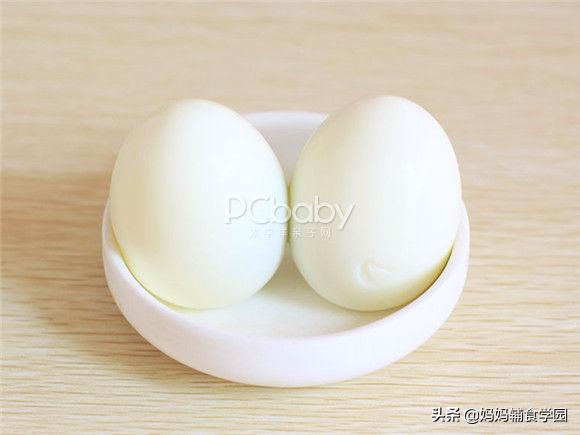 多吃鸡蛋补气血吗,月子吃红糖鸡蛋好还是白糖鸡蛋好