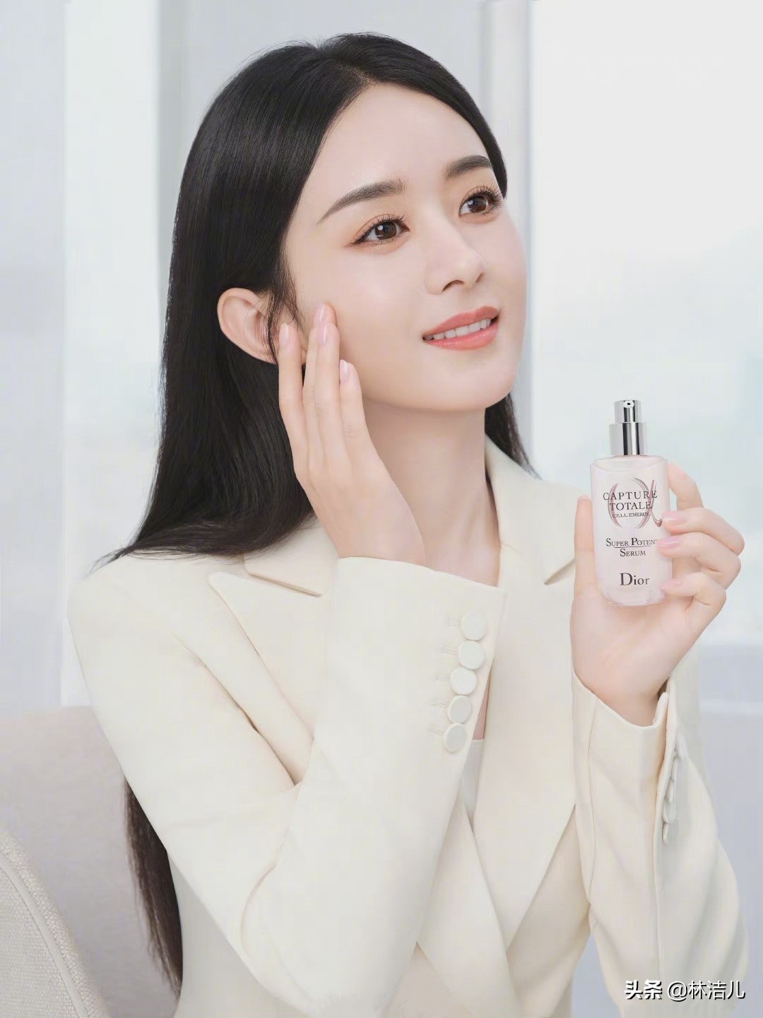 许佳琪因颜值太高被赞,许佳琪造型女团范十足