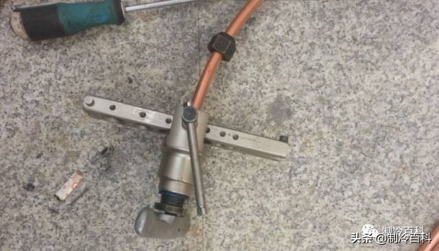 制冷系统为什么有水分,制冷系统有水分怎么处理