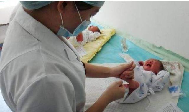 新生儿足跟血都检查什么啊,新生儿采足跟血检查哪些疾病