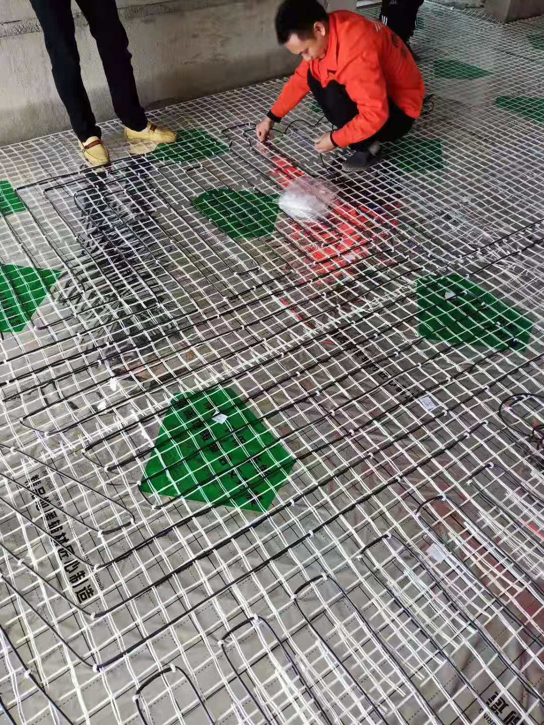 电地暖石墨烯碳纤维发热电缆质量,石墨烯碳纤维电地暖安装注意事项