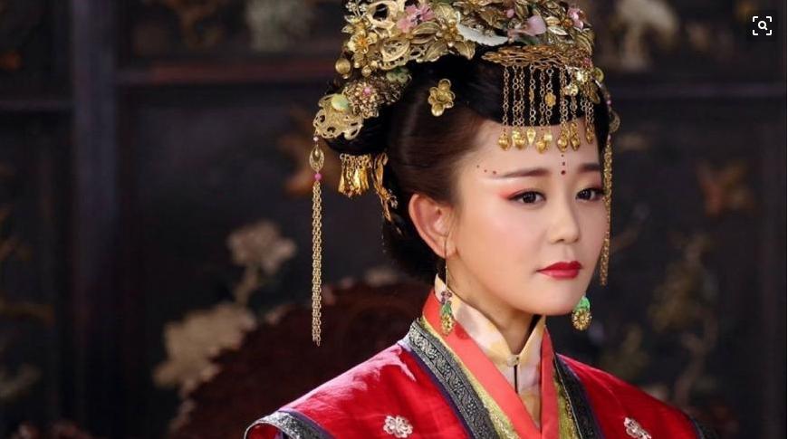 万贞儿迷惑宪宗,万贞儿与明宪宗的情缘