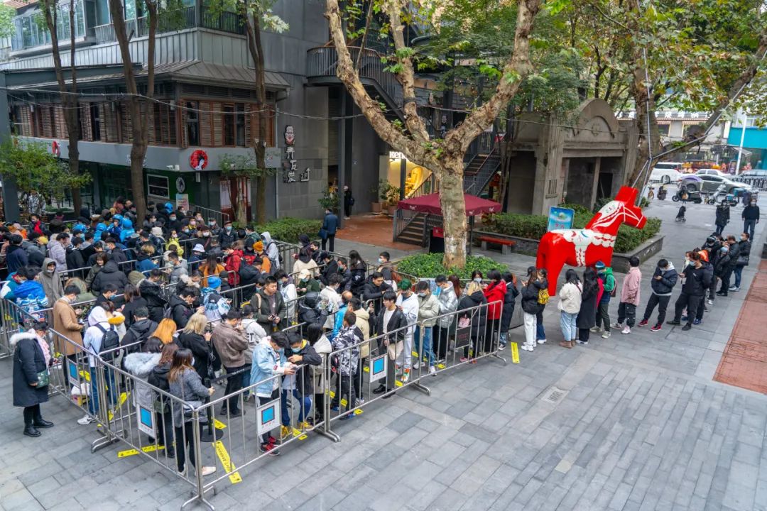 武汉茶颜悦色现在还有多少人,武汉的茶颜悦色有多火