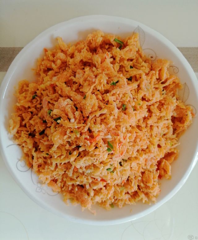 胡萝卜丝蒸着吃做法,蒸胡萝卜丝凉水上锅还是开水上锅