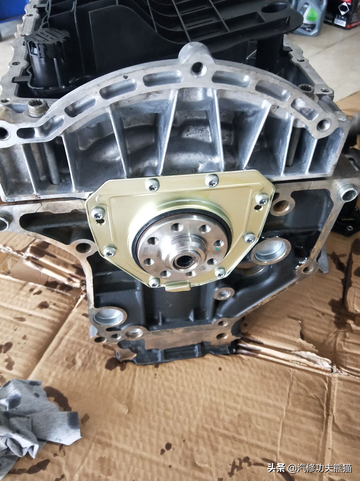 奥迪q3治理烧机油,奥迪q3烧机油多少公里正常