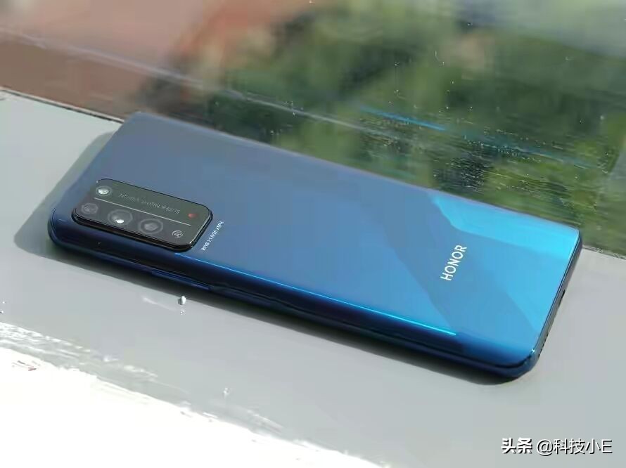 5nm麒麟芯片鸿蒙系统超曲面屏,麒麟芯片加鸿蒙4.0千元机推荐