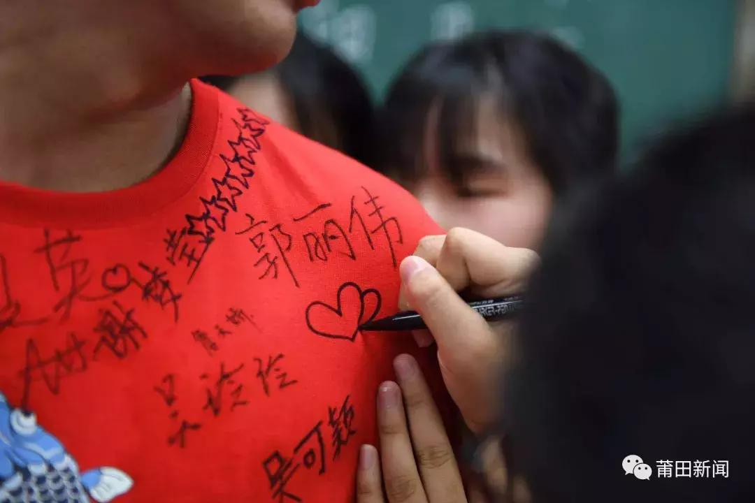 考完试表白的视频,考完试后的表白