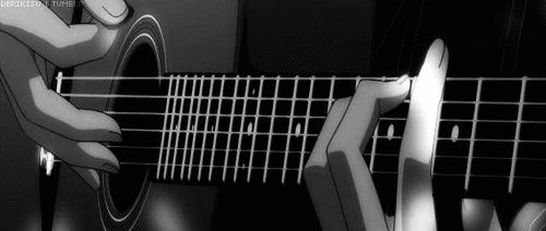 怎样避免左手按弦不碰其他弦,左手按弦技巧手指分不开