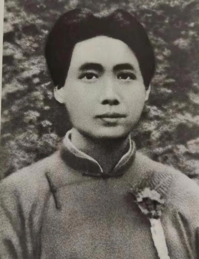 学*党**史:重读毛*东泽**〡“说空话”与“办实事”(全文)