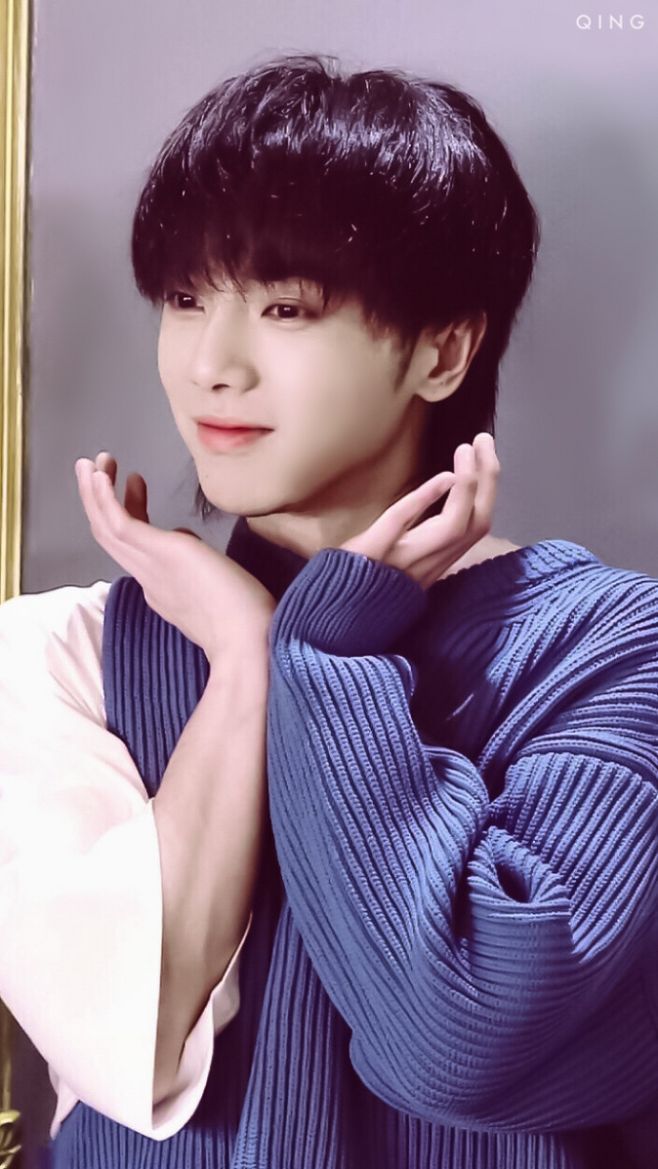 我证明:纯情少年华晨宇真的没有整容没有植发没有情人没有私生子