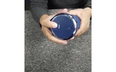 小孩手被榨汁机卡住,孩子手指被榨汁机搅伤