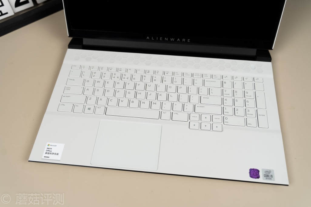 2020款外星人m17r2测评,外星人2020版m17和m15区别