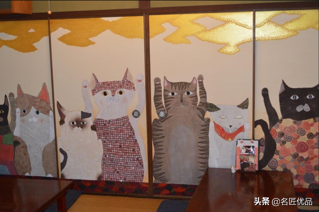 20岁少年建“猫猫寺”，和尚住持全是猫咪，网友：不敢撸不敢吸