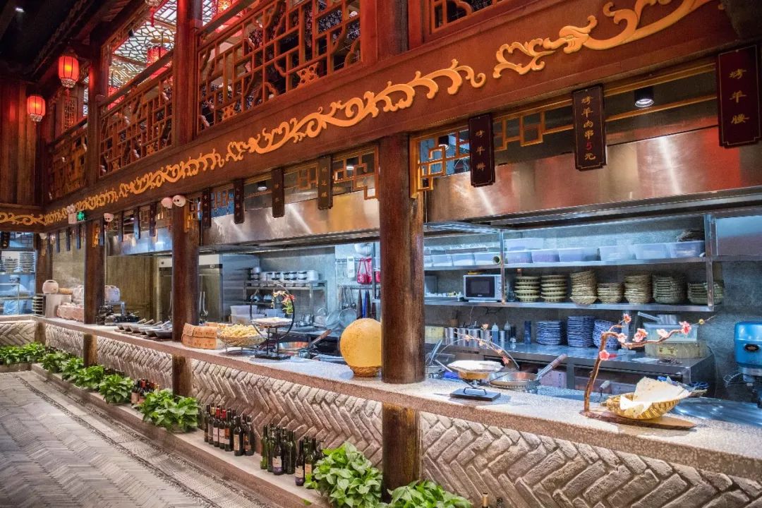 人均60的餐厅带舞台,60人一桌的餐厅