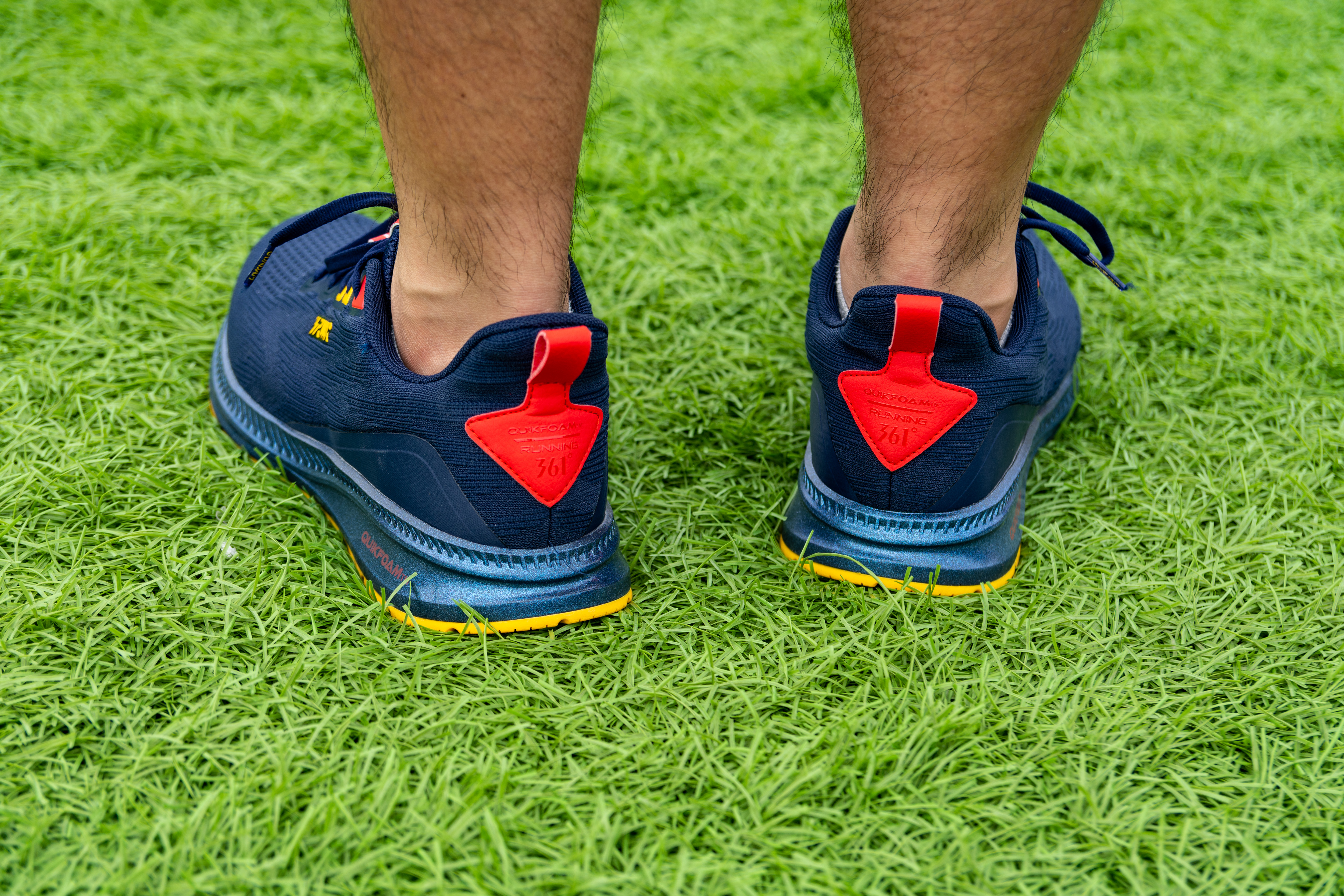 跑鞋硬弹脚感,跑鞋黑科技鞋名