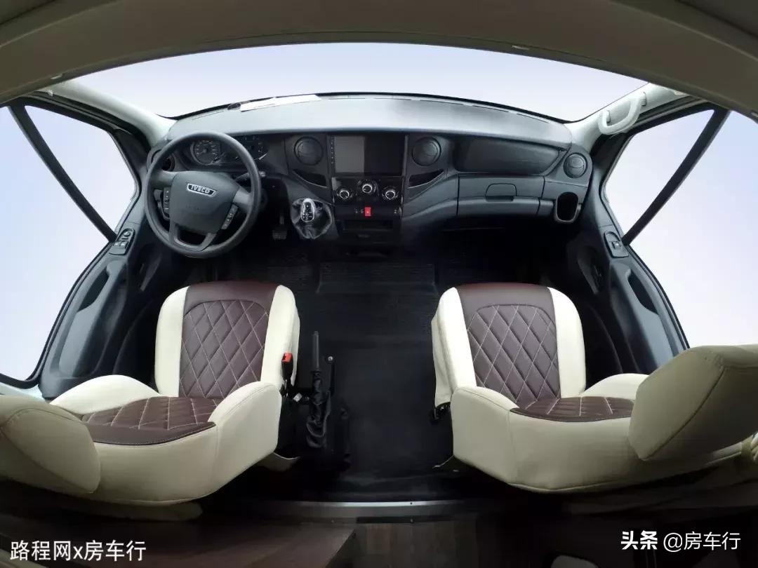 房车大全20-30万的c型房车限量版,房车价格30万元空间大全新自动挡