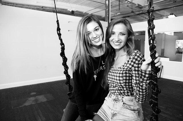 快递网点外包客服需要什么资质,快递客服外包客服需要什么条件