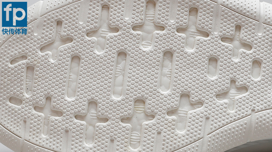 颜值脚感兼备的休闲鞋推荐,颜值高的运动代步鞋