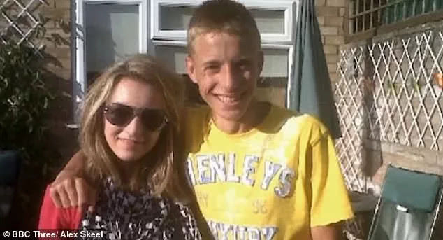 23岁足球教练被家暴,足球教练虐待儿童