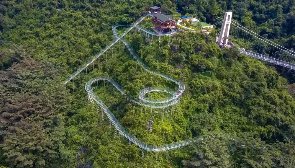 英德宝晶宫详细旅游攻略,宝晶宫旅游攻略大全