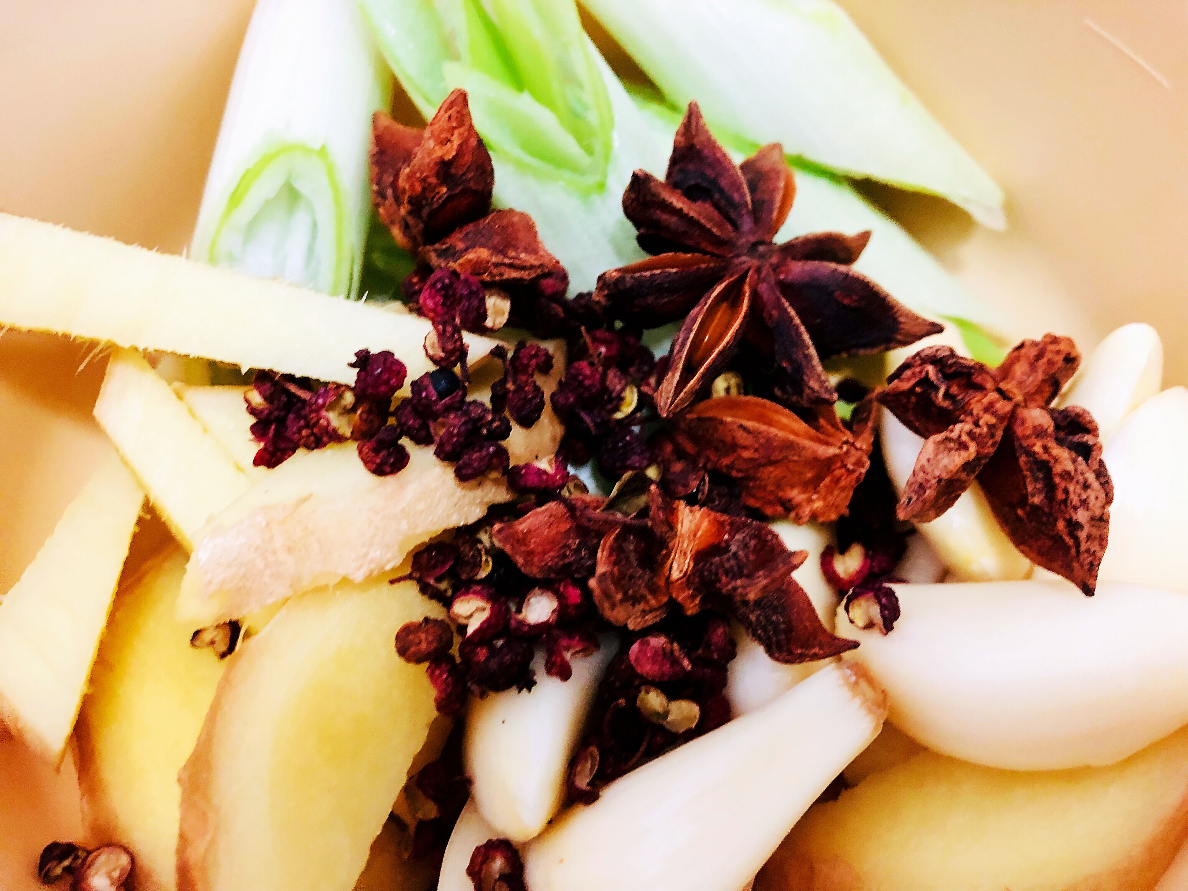 草鱼搭配金针菇白菜怎么炖好吃,白菜豆腐炖草鱼正宗做法