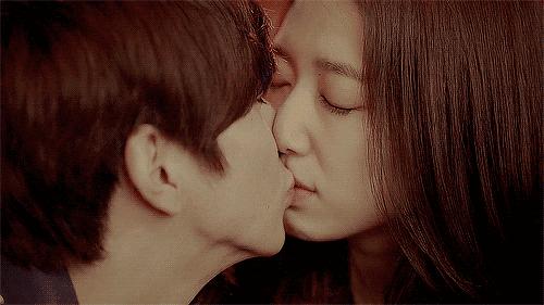 怎么追到喜欢的男生,怎样追到喜欢的山东男生