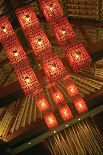 三亚希尔顿酒店多少钱一晚,三亚六月适合旅游度假吗