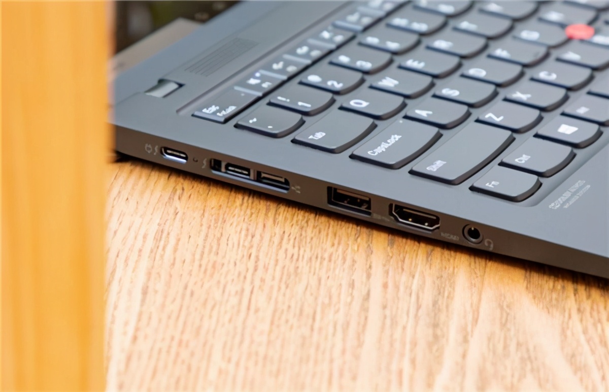 thinkpadx1carbon2019优缺点,thinkpadx1yoga和carbon选哪个